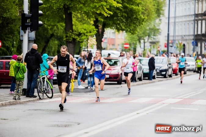 Zdjęcie w galerii na portalu naszraciborz.pl: IX Raciborski Bieg Bez Granic - FOTOREPORTAŻ wiadomości z regionu