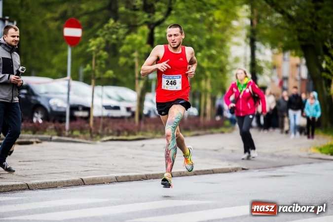 Zdjęcie w galerii na portalu naszraciborz.pl: IX Raciborski Bieg Bez Granic - FOTOREPORTAŻ wiadomości z regionu
