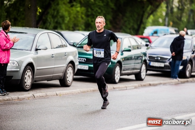 Zdjęcie w galerii na portalu naszraciborz.pl: IX Raciborski Bieg Bez Granic - FOTOREPORTAŻ wiadomości z regionu