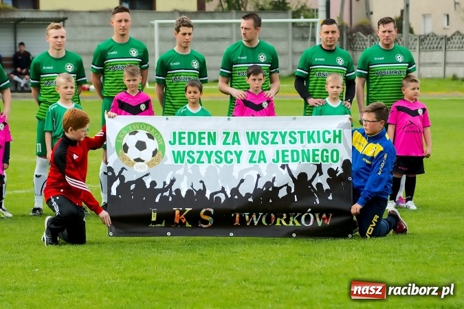 Zdjęcie w galerii na portalu naszraciborz.pl: Gole, kartki i kontuzja, czyli derby gminy Krzyżanowice wiadomości z regionu