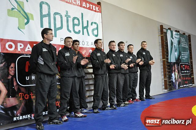 Zdjęcie w galerii na portalu naszraciborz.pl: Dramatyczny mecz MKZ Unia Racibórz wiadomości z regionu