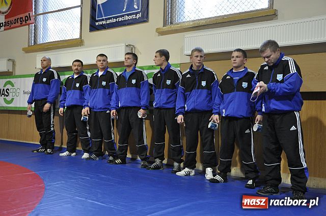 Zdjęcie w galerii na portalu naszraciborz.pl: Dramatyczny mecz MKZ Unia Racibórz wiadomości z regionu