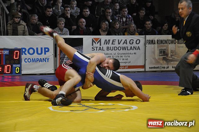 Zdjęcie w galerii na portalu naszraciborz.pl: Dramatyczny mecz MKZ Unia Racibórz wiadomości z regionu