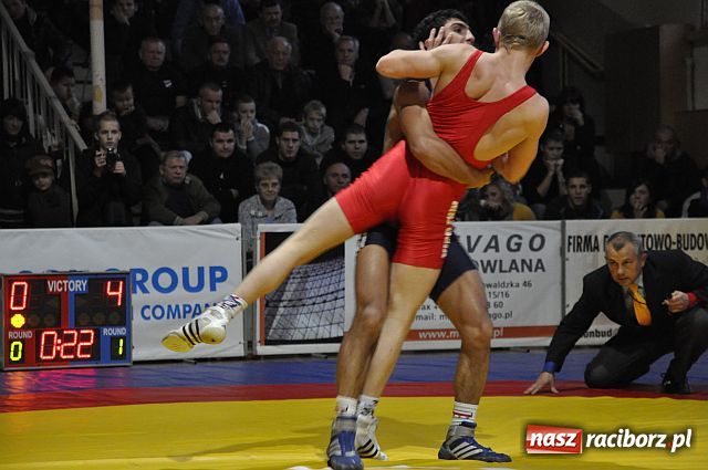 Zdjęcie w galerii na portalu naszraciborz.pl: Dramatyczny mecz MKZ Unia Racibórz wiadomości z regionu