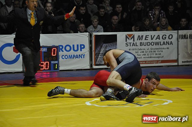 Zdjęcie w galerii na portalu naszraciborz.pl: Dramatyczny mecz MKZ Unia Racibórz wiadomości z regionu