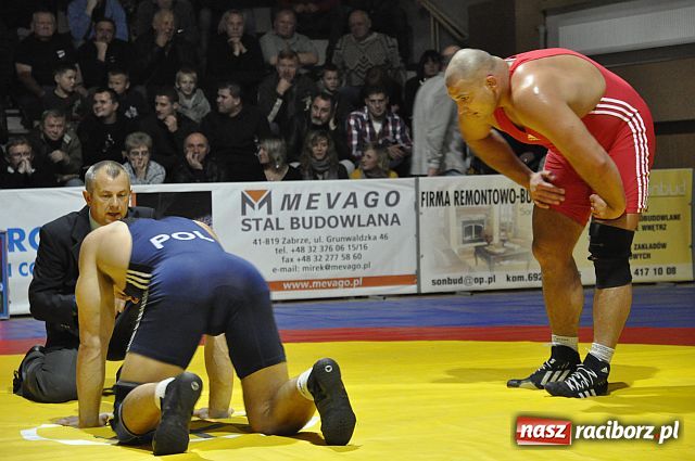 Zdjęcie w galerii na portalu naszraciborz.pl: Dramatyczny mecz MKZ Unia Racibórz wiadomości z regionu