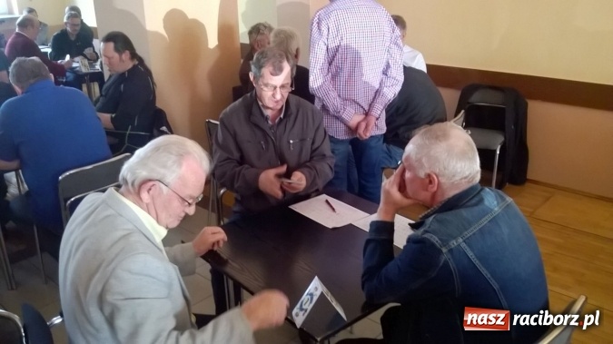 Zdjęcie w galerii na portalu naszraciborz.pl: Turniej skata o Puchar Wójta Gminy Nędza wiadomości z regionu