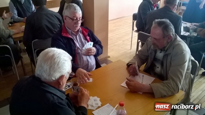 Zdjęcie w galerii na portalu naszraciborz.pl: Turniej skata o Puchar Wójta Gminy Nędza wiadomości z regionu