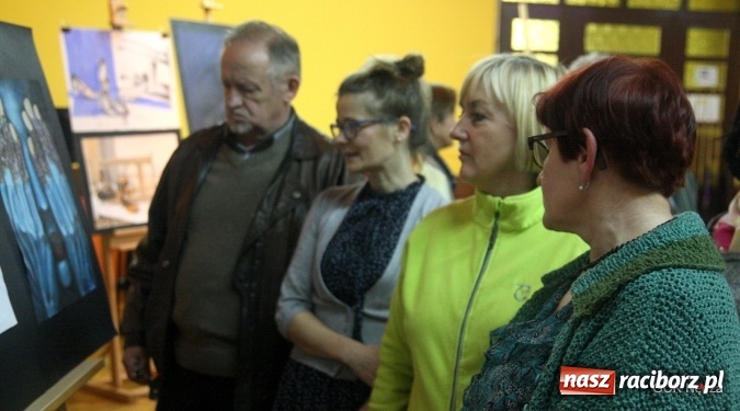 Zdjęcie w galerii na portalu naszraciborz.pl: Wystawa prosto z Kaszub w Gminnym Centrum Kultury w Nędzy wiadomości z regionu