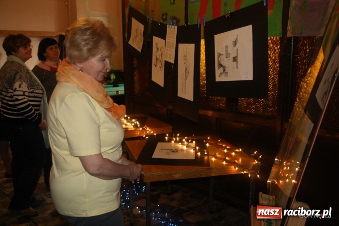 Zdjęcie w galerii na portalu naszraciborz.pl: Wystawa prosto z Kaszub w Gminnym Centrum Kultury w Nędzy wiadomości z regionu