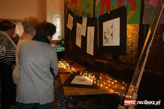 Zdjęcie w galerii na portalu naszraciborz.pl: Wystawa prosto z Kaszub w Gminnym Centrum Kultury w Nędzy wiadomości z regionu