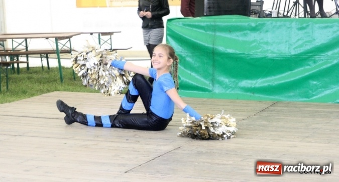 Zdjęcie w galerii na portalu naszraciborz.pl: Młode talenty z Nędzy pokazały się na scenie podczas majówki wiadomości z regionu
