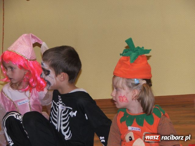 Zdjęcie w galerii na portalu naszraciborz.pl: Czarownice zawitały do Raciborza wiadomości z regionu