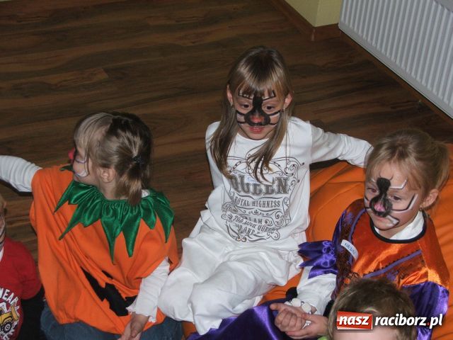 Zdjęcie w galerii na portalu naszraciborz.pl: Czarownice zawitały do Raciborza wiadomości z regionu