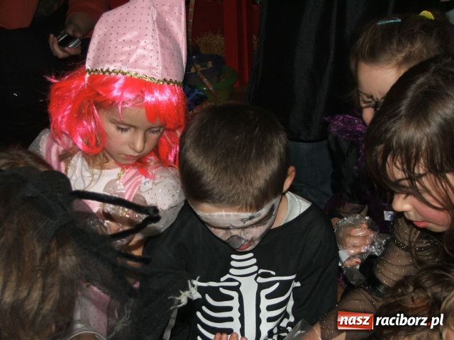 Zdjęcie w galerii na portalu naszraciborz.pl: Czarownice zawitały do Raciborza wiadomości z regionu