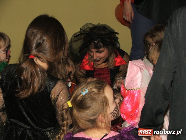 Zdjęcie w galerii na portalu naszraciborz.pl: Czarownice zawitały do Raciborza wiadomości z regionu