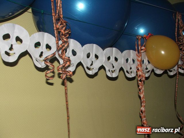 Zdjęcie w galerii na portalu naszraciborz.pl: Czarownice zawitały do Raciborza wiadomości z regionu