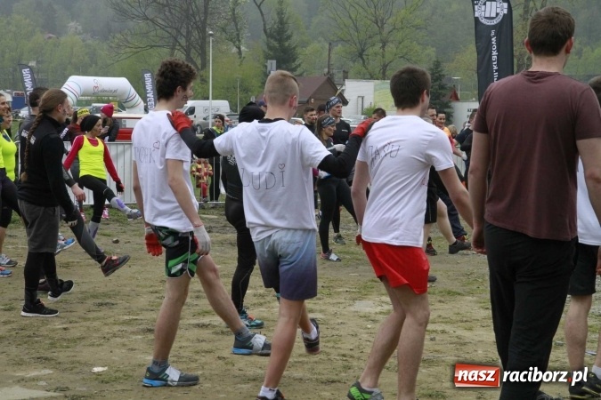 Zdjęcie w galerii na portalu naszraciborz.pl: Drużyna SMS-u w Runmageddonie FOTOREPORTAŻ wiadomości z regionu