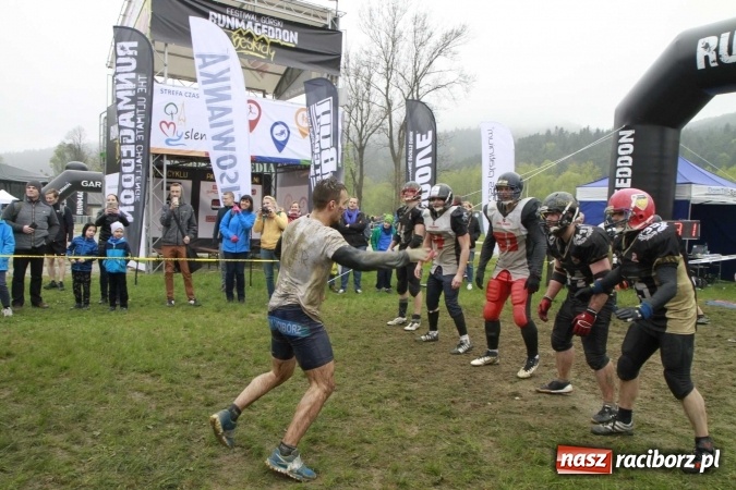 Zdjęcie w galerii na portalu naszraciborz.pl: Drużyna SMS-u w Runmageddonie FOTOREPORTAŻ wiadomości z regionu