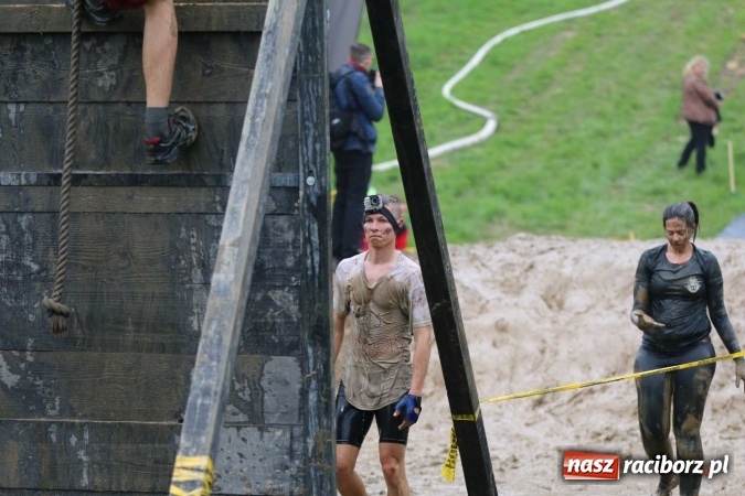 Zdjęcie w galerii na portalu naszraciborz.pl: Drużyna SMS-u w Runmageddonie FOTOREPORTAŻ wiadomości z regionu