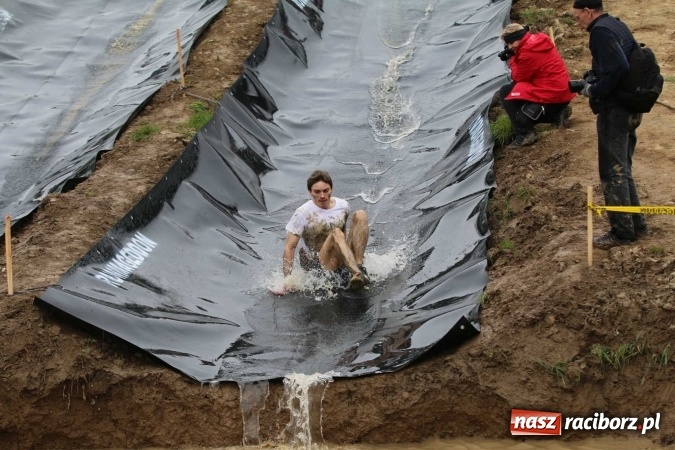 Zdjęcie w galerii na portalu naszraciborz.pl: Drużyna SMS-u w Runmageddonie FOTOREPORTAŻ wiadomości z regionu