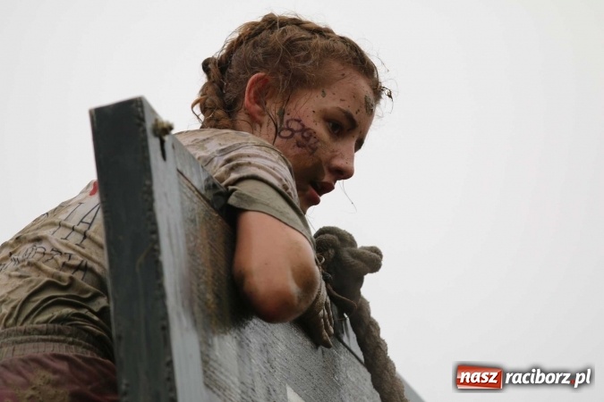 Zdjęcie w galerii na portalu naszraciborz.pl: Drużyna SMS-u w Runmageddonie FOTOREPORTAŻ wiadomości z regionu