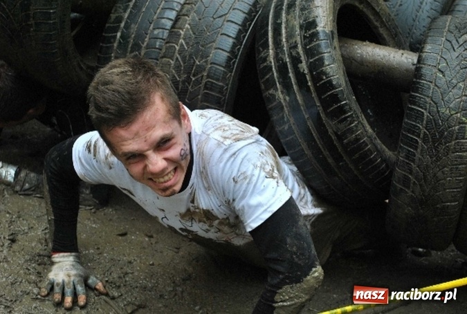 Zdjęcie w galerii na portalu naszraciborz.pl: Drużyna SMS-u w Runmageddonie FOTOREPORTAŻ wiadomości z regionu