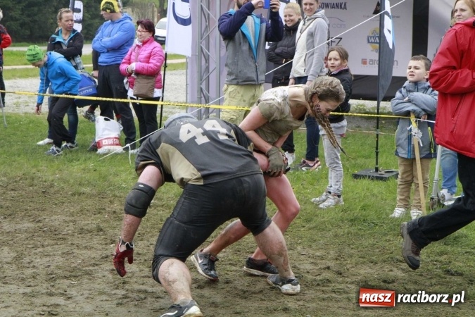 Zdjęcie w galerii na portalu naszraciborz.pl: Drużyna SMS-u w Runmageddonie FOTOREPORTAŻ wiadomości z regionu