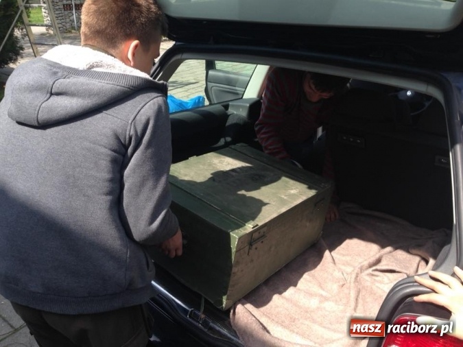 Zdjęcie w galerii na portalu naszraciborz.pl: Bastion na biwaku w szymocickim lesie wiadomości z regionu