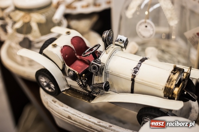 Zdjęcie w galerii na portalu naszraciborz.pl: Odkryj nowy Świat Prezentów – już dziś wielkie otwarcie przy Rynku! wiadomości z regionu