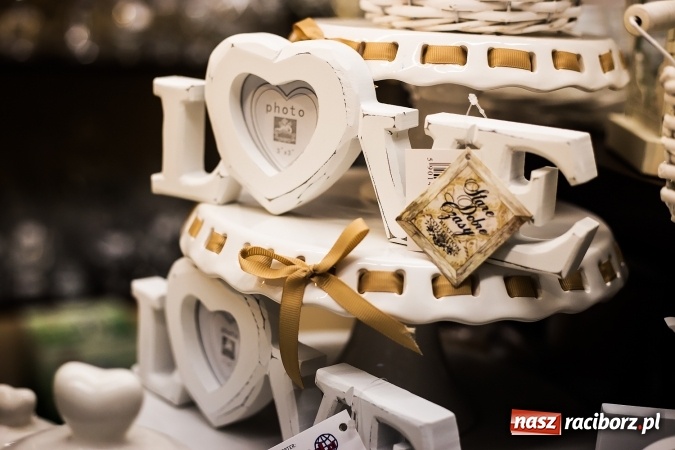 Zdjęcie w galerii na portalu naszraciborz.pl: Odkryj nowy Świat Prezentów – już dziś wielkie otwarcie przy Rynku! wiadomości z regionu