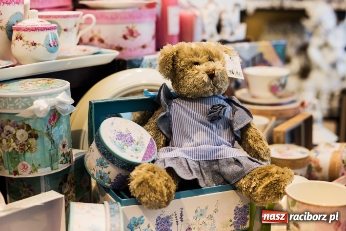 Zdjęcie w galerii na portalu naszraciborz.pl: Odkryj nowy Świat Prezentów – już dziś wielkie otwarcie przy Rynku! wiadomości z regionu