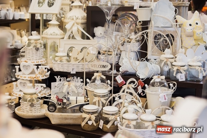 Zdjęcie w galerii na portalu naszraciborz.pl: Odkryj nowy Świat Prezentów – już dziś wielkie otwarcie przy Rynku! wiadomości z regionu