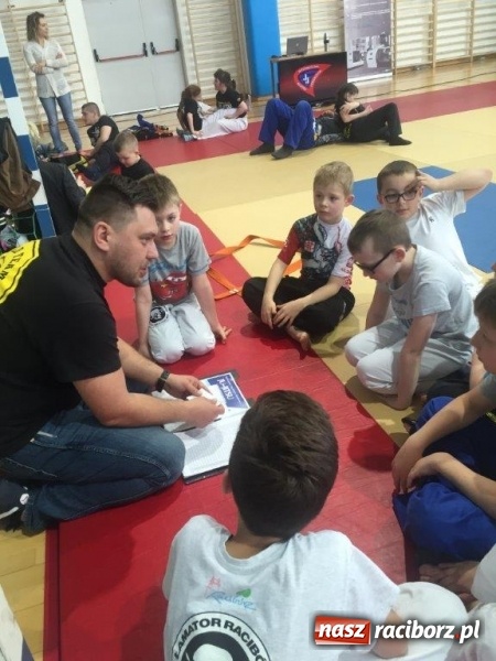 Zdjęcie w galerii na portalu naszraciborz.pl: Najmłodsi Łamatorzy na katowickich matach wiadomości z regionu