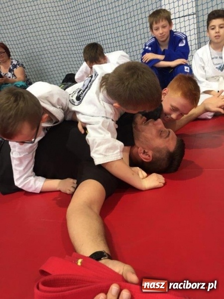 Zdjęcie w galerii na portalu naszraciborz.pl: Najmłodsi Łamatorzy na katowickich matach wiadomości z regionu