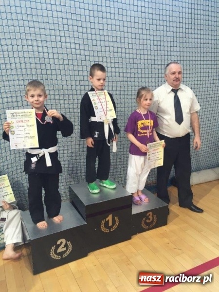 Zdjęcie w galerii na portalu naszraciborz.pl: Najmłodsi Łamatorzy na katowickich matach wiadomości z regionu