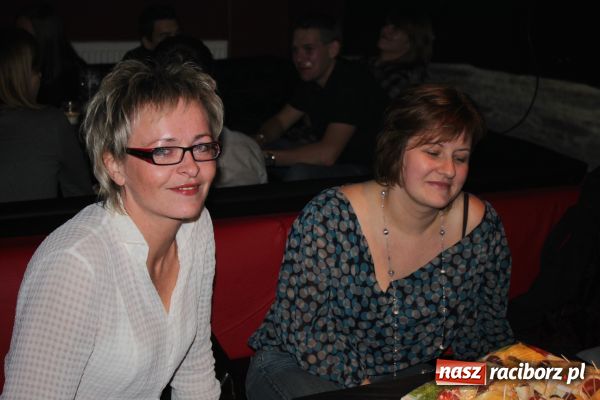 Zdjęcie w galerii na portalu naszraciborz.pl: Karaoke na Halloween w Pubie 13 wiadomości z regionu