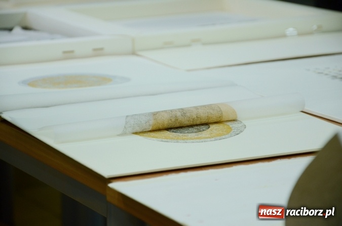 Zdjęcie w galerii na portalu naszraciborz.pl: Spotkanie z dr Joanną Apanowicz na początek Tygodnia Bibliotek na raciborskiej uczelni  wiadomości z regionu