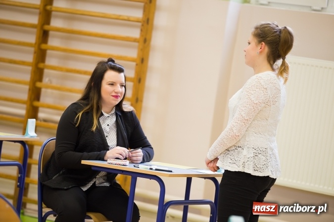 Zdjęcie w galerii na portalu naszraciborz.pl: Matura 2016 - fotoreportaż z CKZiU nr 1 Budowlanka i ZSZ wiadomości z regionu