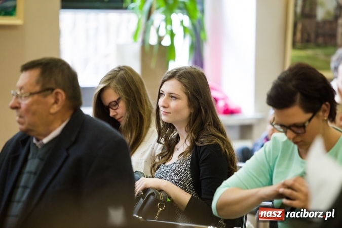 Zdjęcie w galerii na portalu naszraciborz.pl: XXII Przegląd Młodych Talentów w Tworkowie wiadomości z regionu