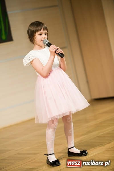 Zdjęcie w galerii na portalu naszraciborz.pl: XXII Przegląd Młodych Talentów w Tworkowie wiadomości z regionu