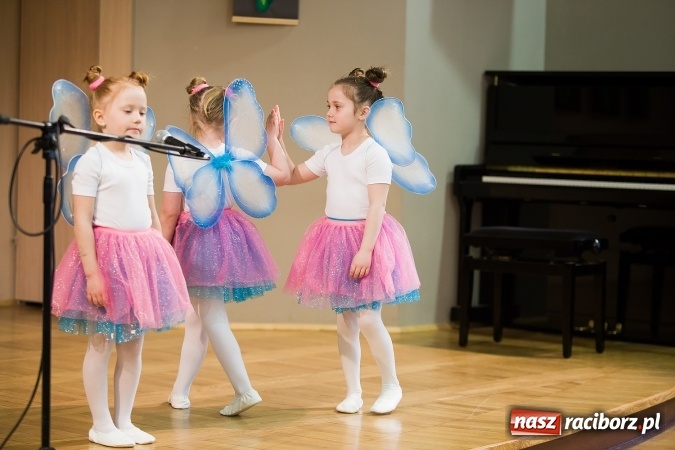 Zdjęcie w galerii na portalu naszraciborz.pl: XXII Przegląd Młodych Talentów w Tworkowie wiadomości z regionu