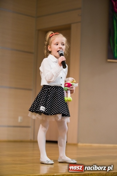 Zdjęcie w galerii na portalu naszraciborz.pl: XXII Przegląd Młodych Talentów w Tworkowie wiadomości z regionu