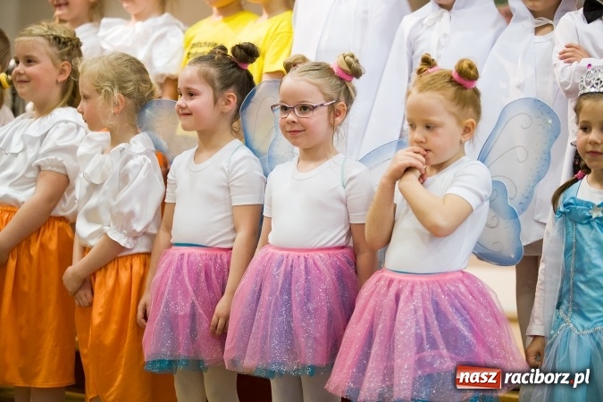 Zdjęcie w galerii na portalu naszraciborz.pl: XXII Przegląd Młodych Talentów w Tworkowie wiadomości z regionu