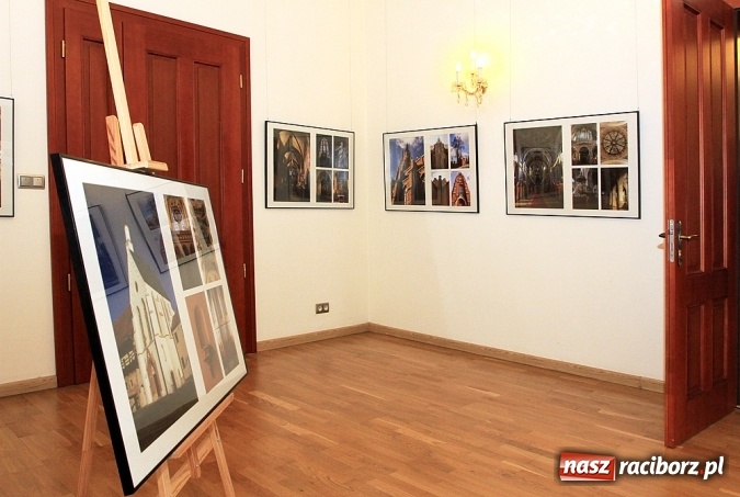 Zdjęcie w galerii na portalu naszraciborz.pl: W obiektywie absolwentów raciborskiego Liceum Plastycznego, czyli wystawa fotografii na Zamku Piastowskim  wiadomości z regionu