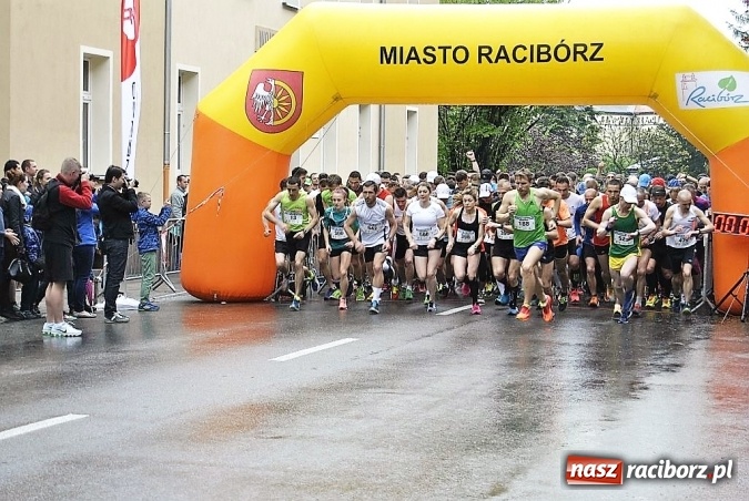 Zdjęcie w galerii na portalu naszraciborz.pl: Rafakowcy startowali w Biegu bez Granic w Raciborzu  wiadomości z regionu
