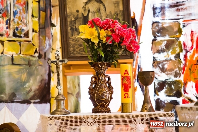 Zdjęcie w galerii na portalu naszraciborz.pl: Gimnazjum nr 3 świętowało Dzień Patrona Szkoły wiadomości z regionu