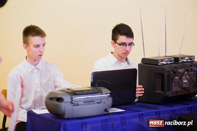 Zdjęcie w galerii na portalu naszraciborz.pl: Gimnazjum nr 3 świętowało Dzień Patrona Szkoły wiadomości z regionu