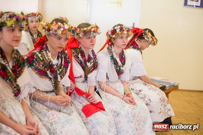 Zdjęcie w galerii na portalu naszraciborz.pl: Gimnazjum nr 3 świętowało Dzień Patrona Szkoły wiadomości z regionu