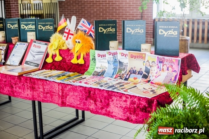 Zdjęcie w galerii na portalu naszraciborz.pl: Gimnazjum nr 3 świętowało Dzień Patrona Szkoły wiadomości z regionu